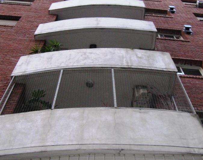 Av.Belgrano y Chacabuco-2 amb. con balcon al frente-lavadero-Torre-Muy luminoso! 43m2- 1