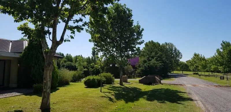 ALQUILER-Haras del sur-Casa 5amb.Muy linda!! Pileta-Parrilla-231m2-Terreno 1588m2 1