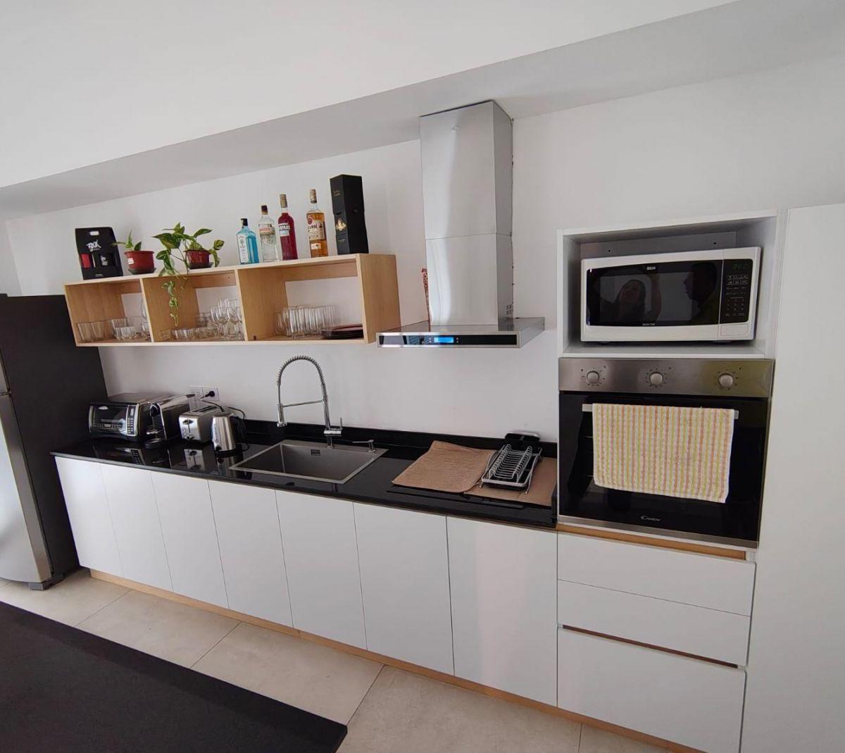 Venta Casa 4 ambientes Comarcas La Elina