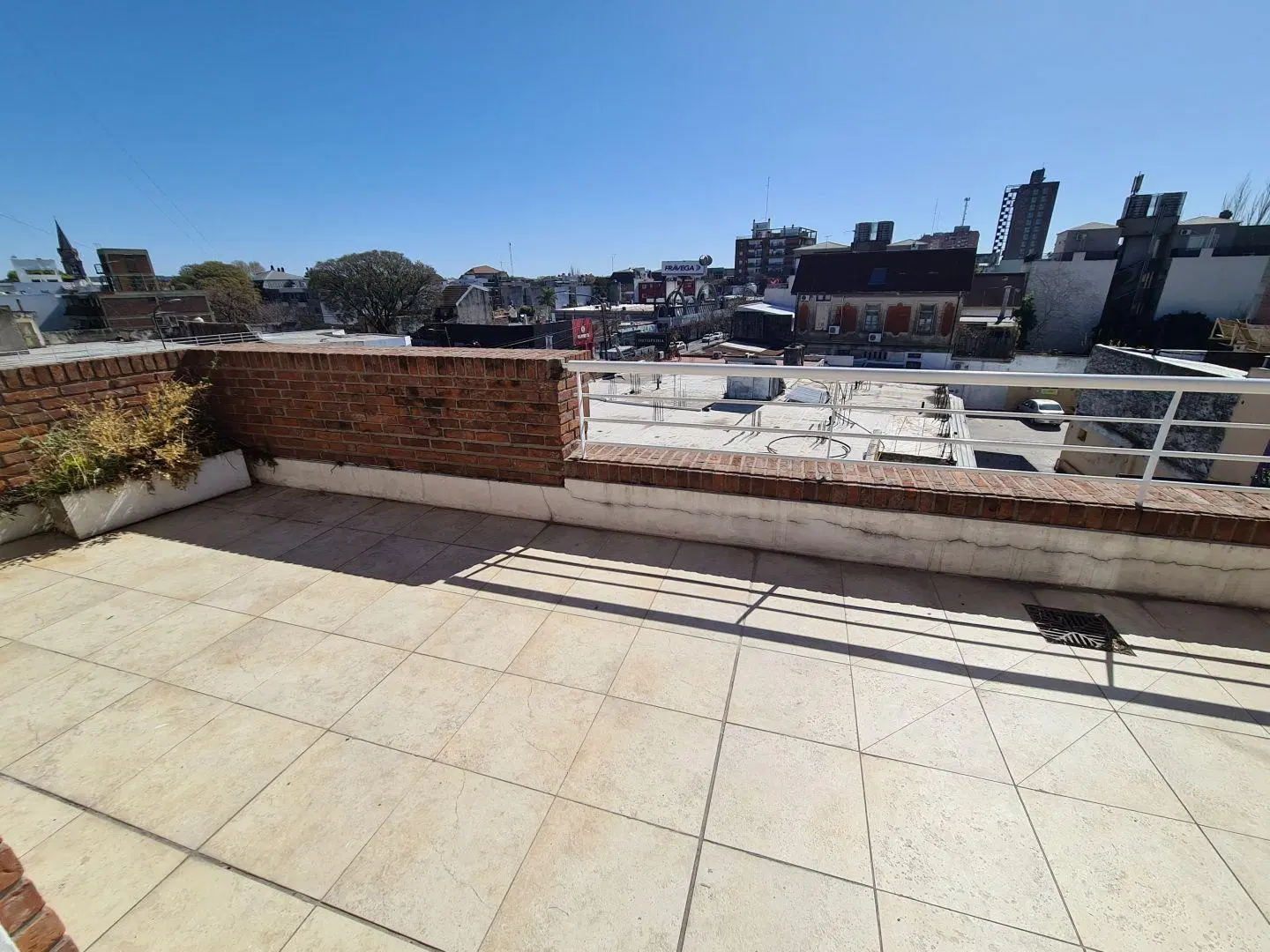Alquiler depto 2 amb con cochera y balcon aterrazado san isidro 3