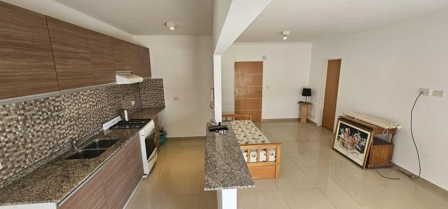 Venta departamento 2 ambientes VICTORIA 8