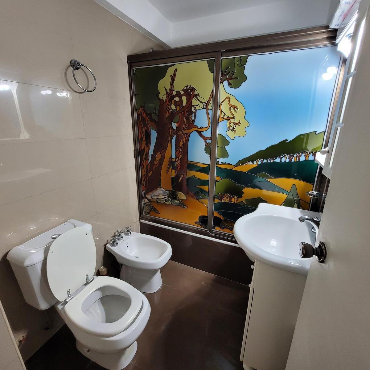 Departamento 5 Ambientes 140 m con Balcon y Cochera Fija 2