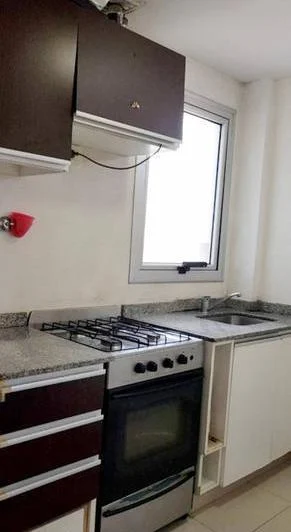 EXCELENTE TRES AMBIENTES MUY LUMINOSO EN EDIFICIO DE CATEGORIA 2