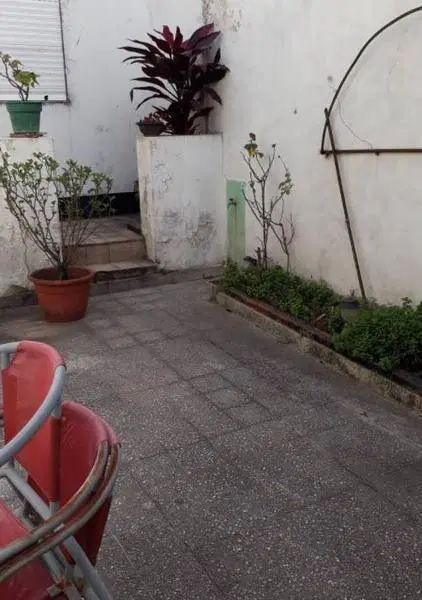 PH CASA DE 200MTS CON PATIO Y JARDIN 4 AMBIENTES SIN EXPENSAS 5