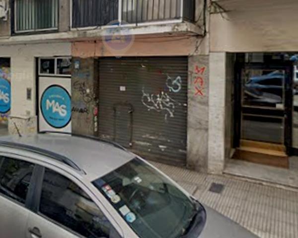 Local en Once