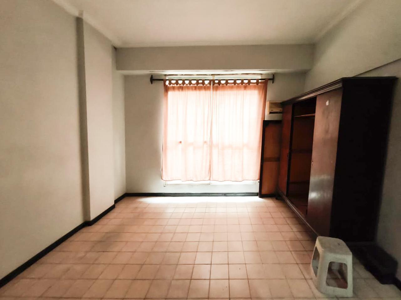 Foto de ALQUILER Departamento cuatro ambientes mas dependencia en Balvanera, imagen 3