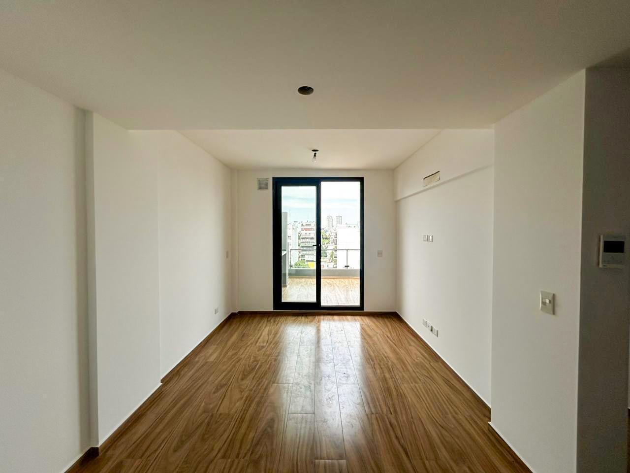 Foto de VENTA Departamento tres ambientes en Flores, imagen 2