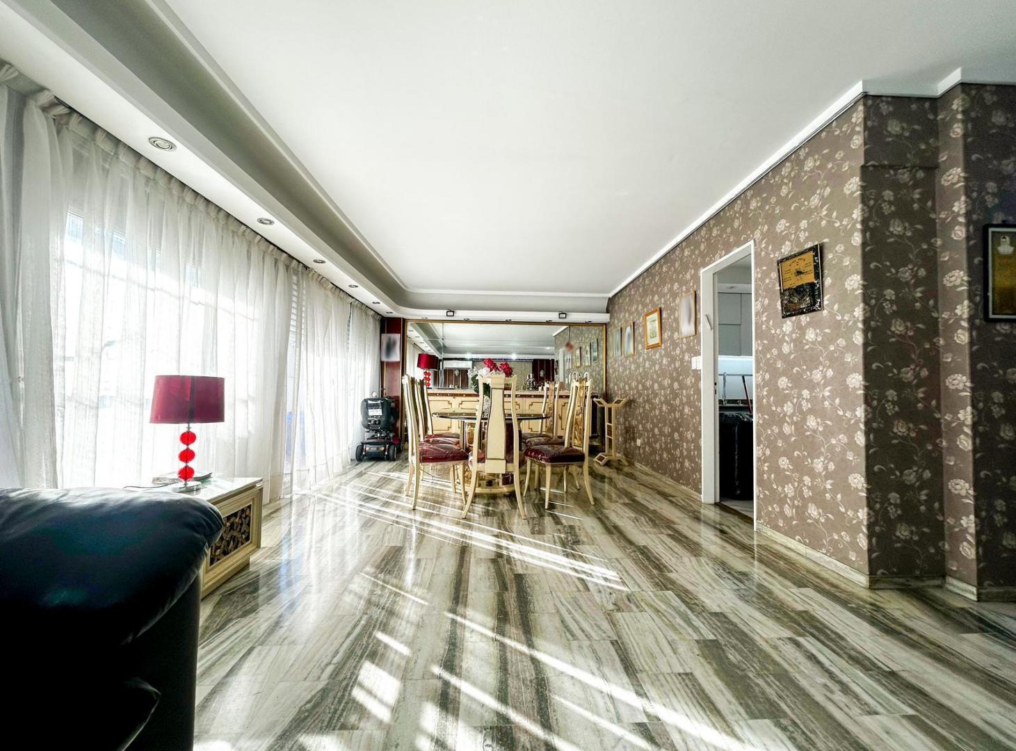 Foto de VENTA Departamento en Balvanera, imagen 1