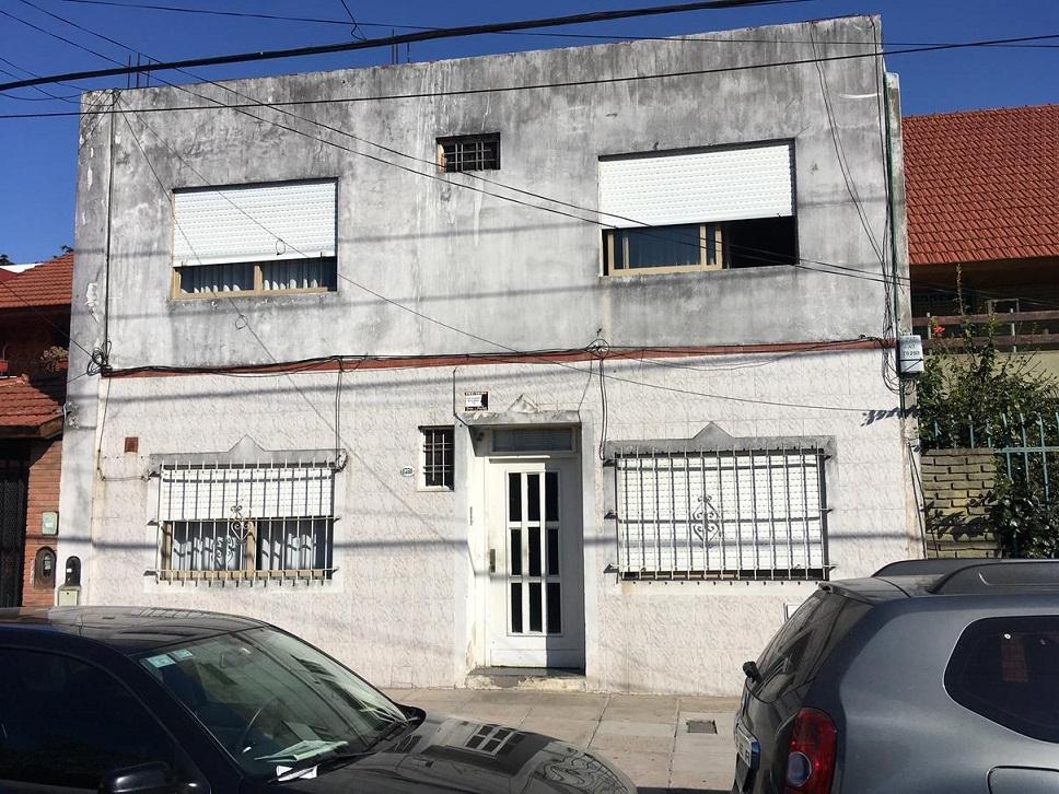 Caracas 1348 / Hotel/ Lote/terreno 430 M²/ 24 Habitaciones/ Jardín/ U$s 500.000 4