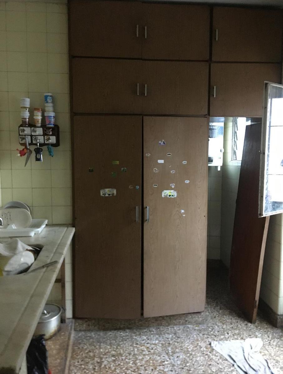 Medina 348, Caba/ Casa 4 Ambientes 220 M²/ Garage/patio/ 2 Baños/ U$s 200.000 3
