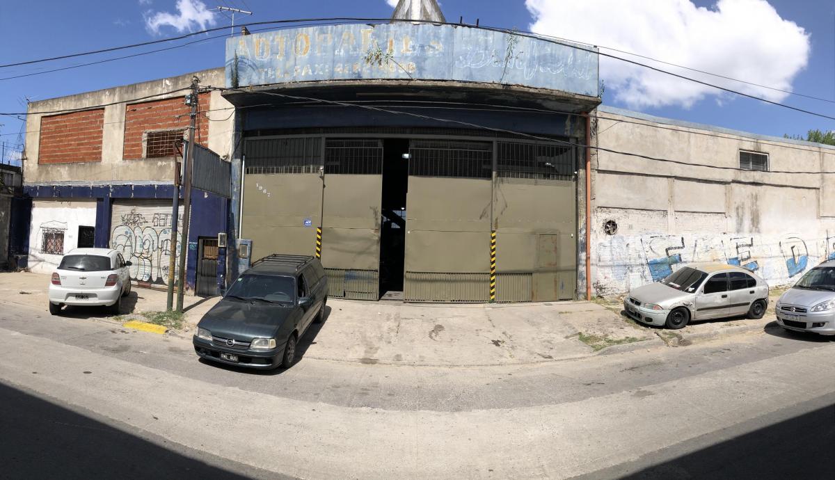 Presidente Peron 1967, Banfield / Gran Galpon 2 Plantas / 400 M²/ U$s 100.000 4
