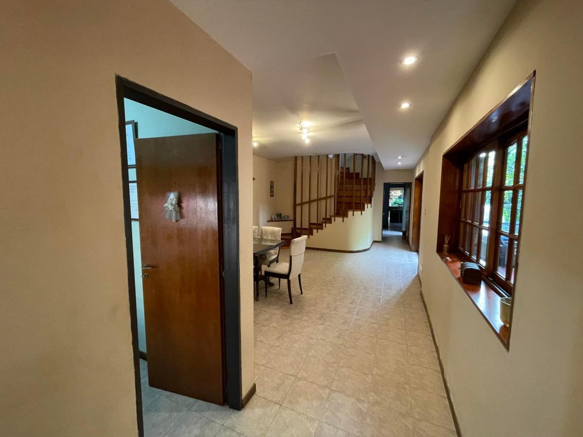 Casa Baldomero Fernandez 3100/ 2 Plantas/ 7 Ambientes/ Cochera, Jardín, Parrilla 4