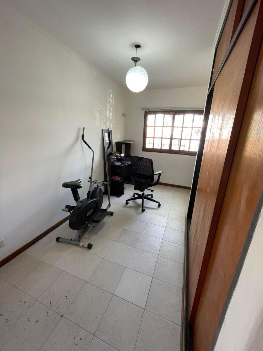 Casa Baldomero Fernandez 3100/ 2 Plantas/ 7 Ambientes/ Cochera, Jardín, Parrilla 3