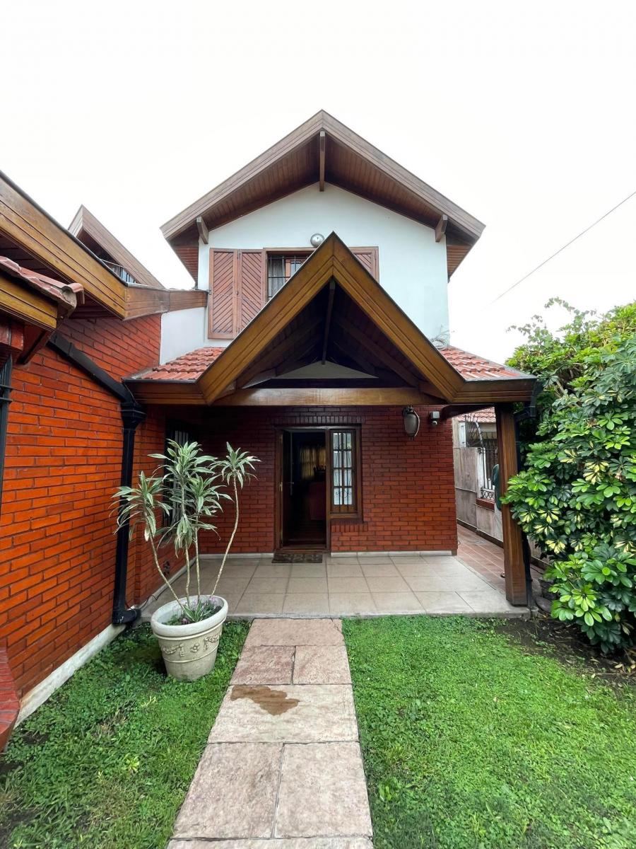 Casa Roldan 1200, Burzaco/ casa categoria/ 2 PLANTAS/ 6 ambientes/ cochera u$s 200.000