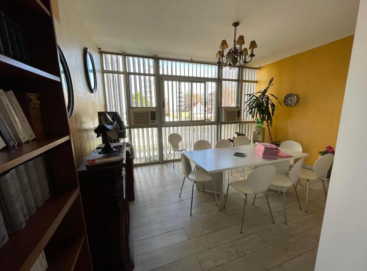 Bonifacini 1700, San Martin, local 225M2, Excel estado apto todo destino  2
