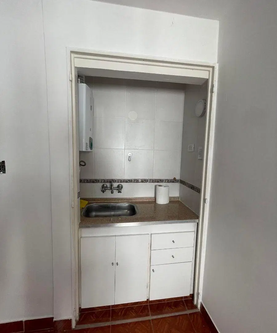 San José 1800 Constitución, CABA Venta departamento 1 ambiente 20 m2 u$s 27.500 excelente estado 4