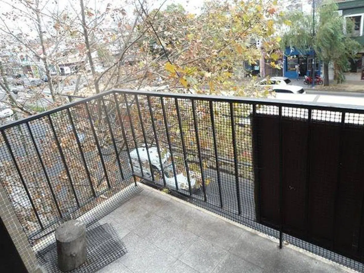 Av. Juan B Justo 7134 / Alquiler departamento 1 ambiente / Balcón a la calle / $ 500.000 3