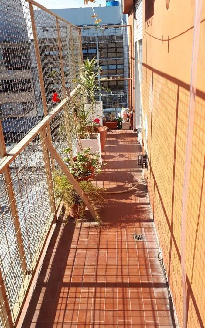 Moron 2900, CABA , departamento venta 3 ambientes / balcón a la calle/ 62M2 / u$s 90.000 5