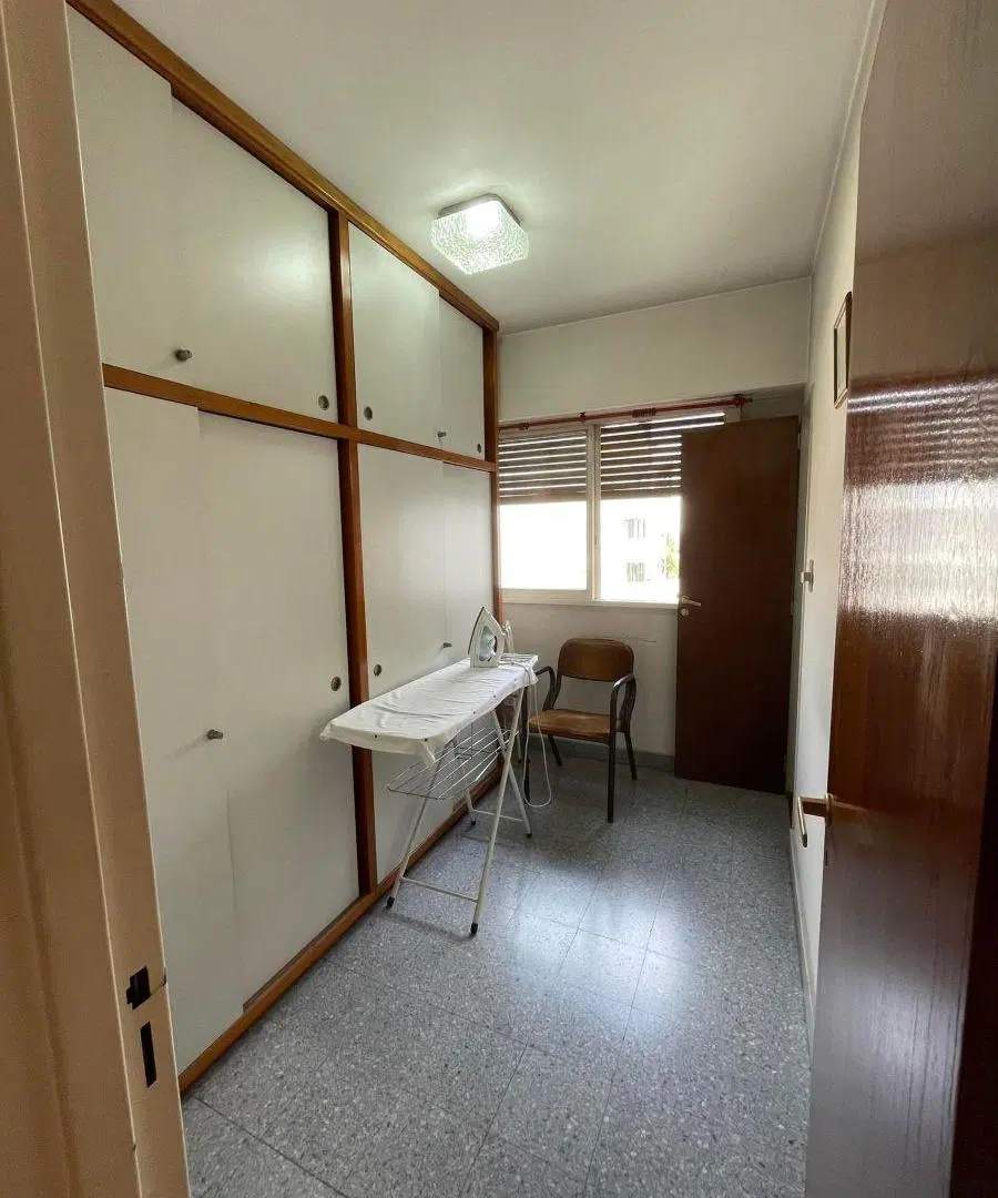 Gavilan 1100, CABA / semipiso 4 ambientes balcón a la calle / 130M2 / cochera / u$s 185.000 4