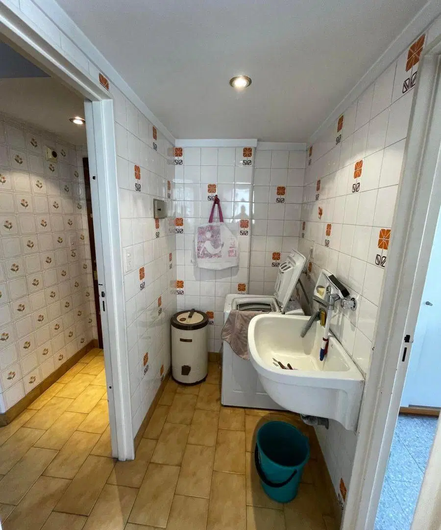 Gavilan 1100, CABA / semipiso 4 ambientes balcón a la calle / 130M2 / cochera / u$s 185.000 3