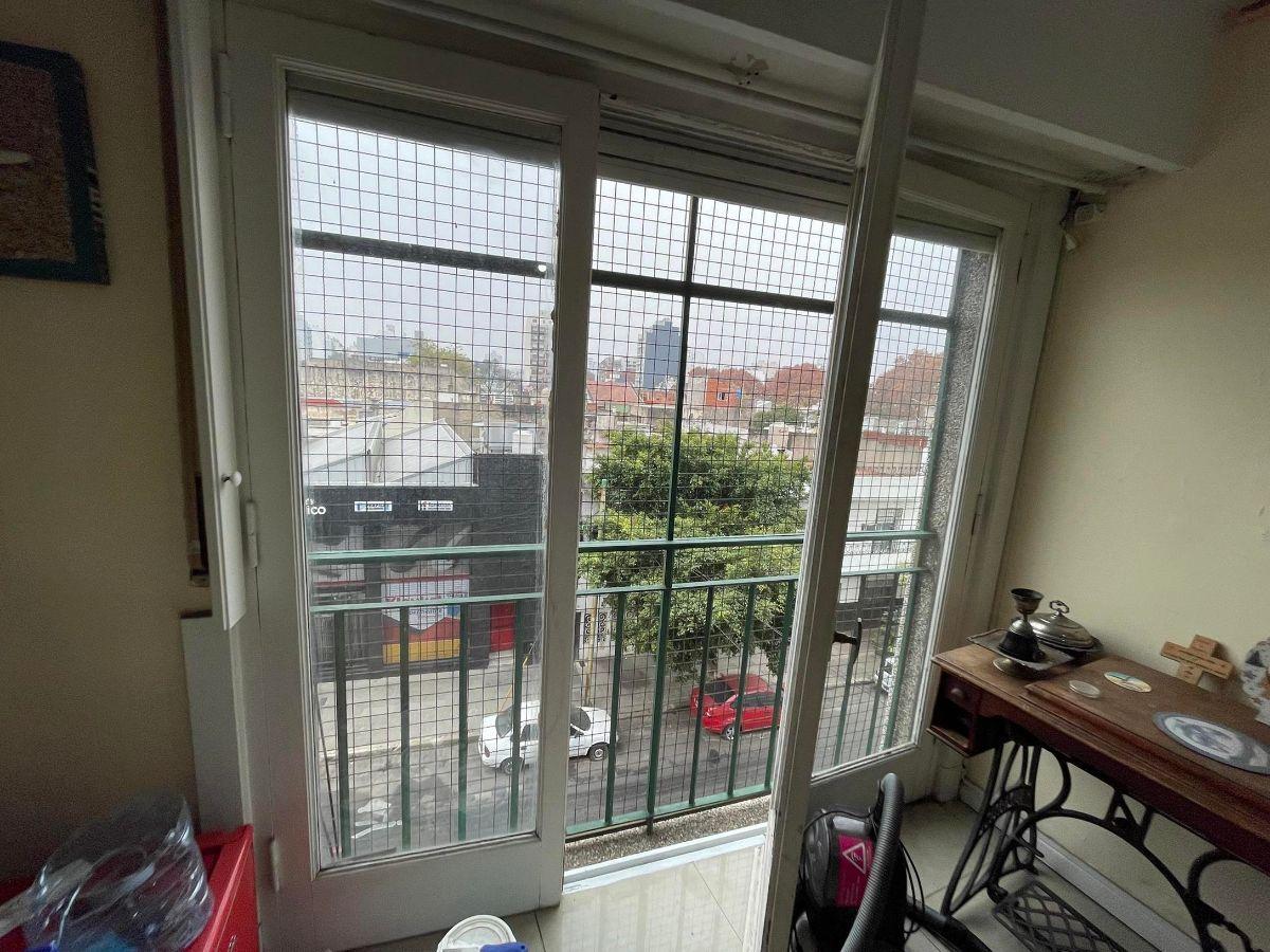 Ensenada 300, CABA / Departamento 3 ambientes venta / balcon / Excel est / u$s 82.500