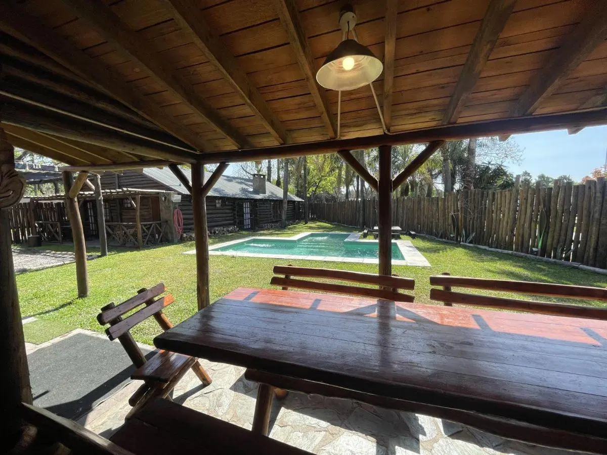 Alquiler casa quinta 4 ambientes pileta parrilla 3 baños 2 garages $1.300.000 por mes. 5