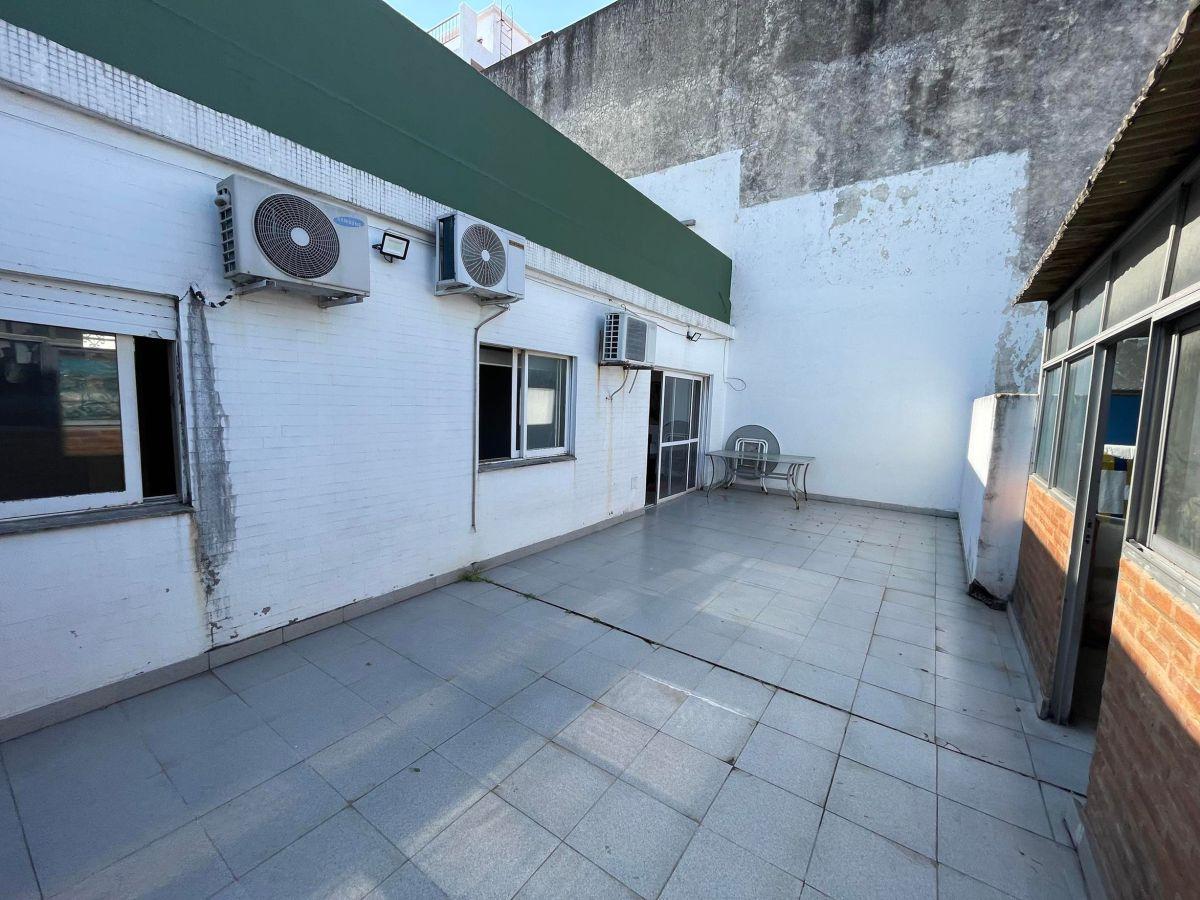 Foto de PH 3 ambientes venta/ Directorio 4900, CABA/ patio / terraza/ 2 baños /, imagen 2