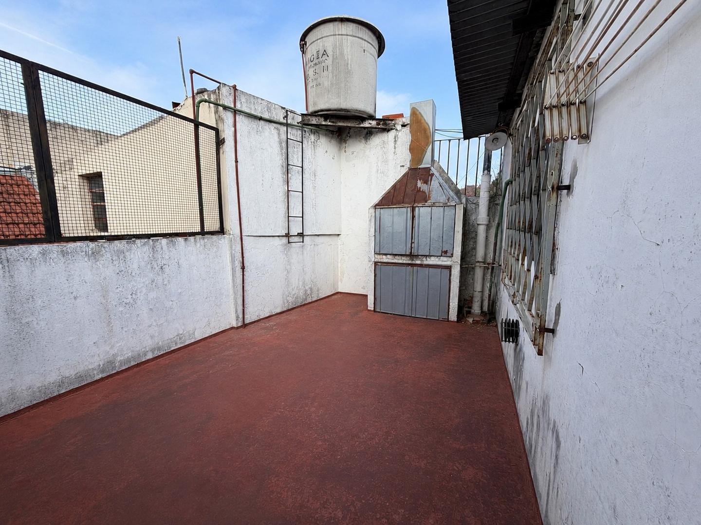 Ph de 3 ambientes con terraza