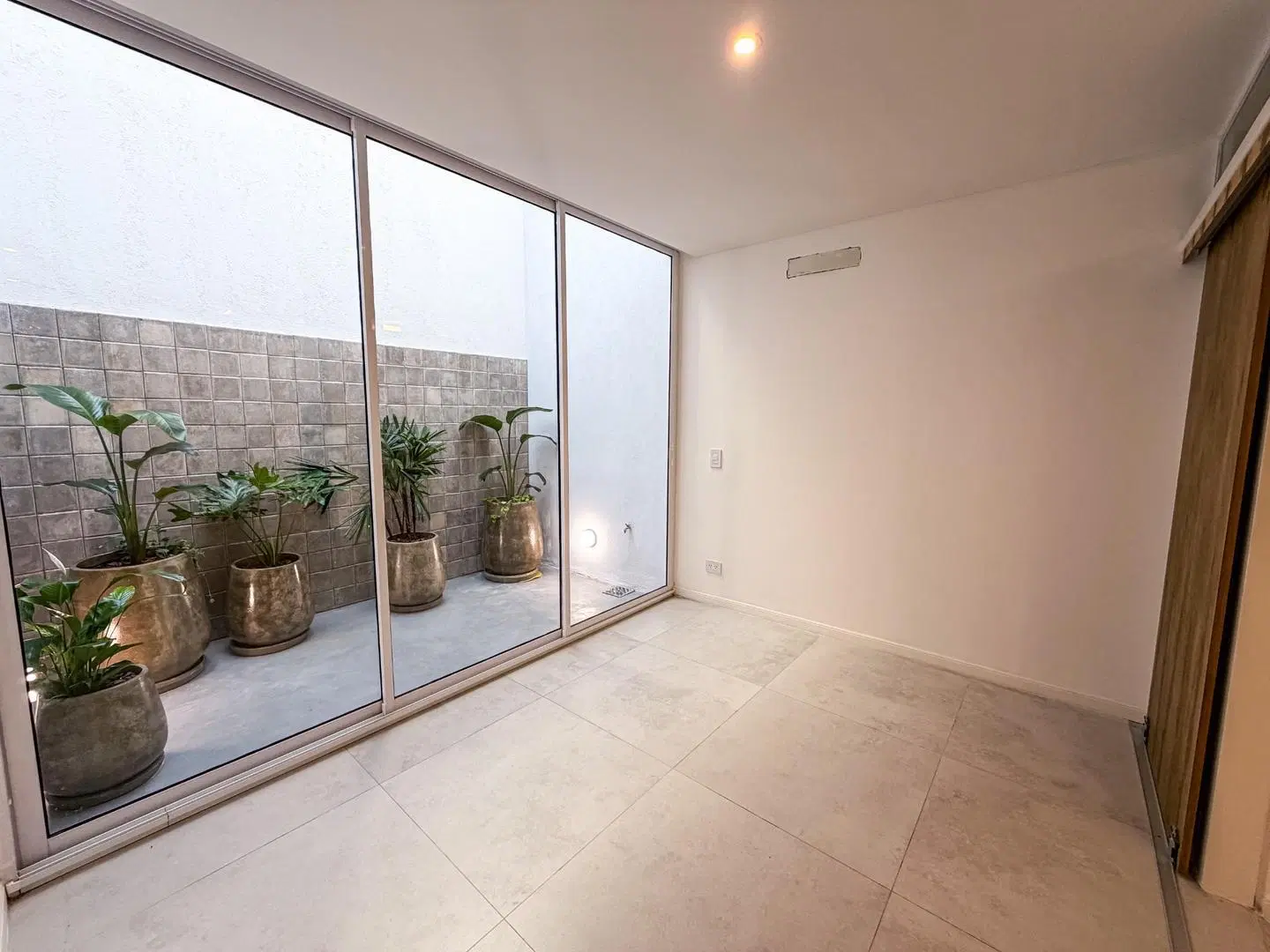 Ph de 3 ambientes a estrenar con patio 4