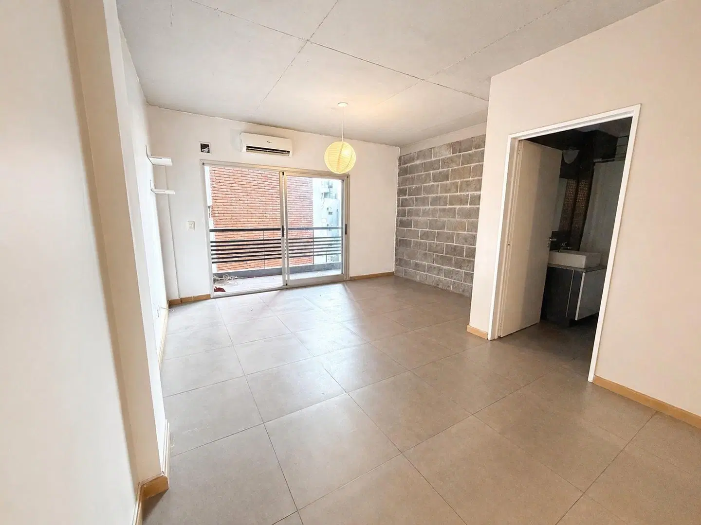 Departamento de 2 ambientes con Balcón y Sum 3