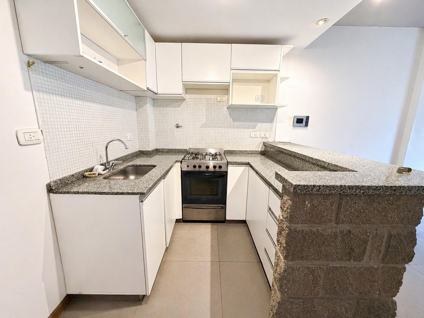 Departamento de 2 ambientes con Balcón y Sum