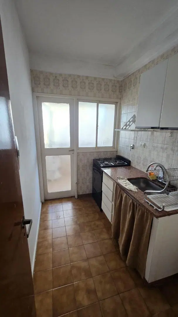 Departamento 2 ambientes con balcón 3