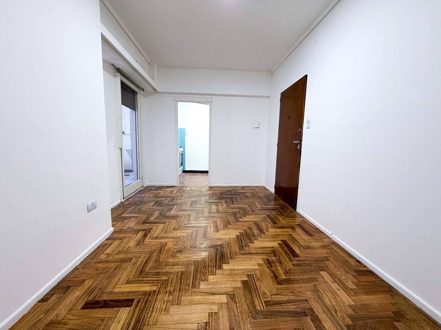 Foto de Departamento de 2 ambientes con patio, imagen 3