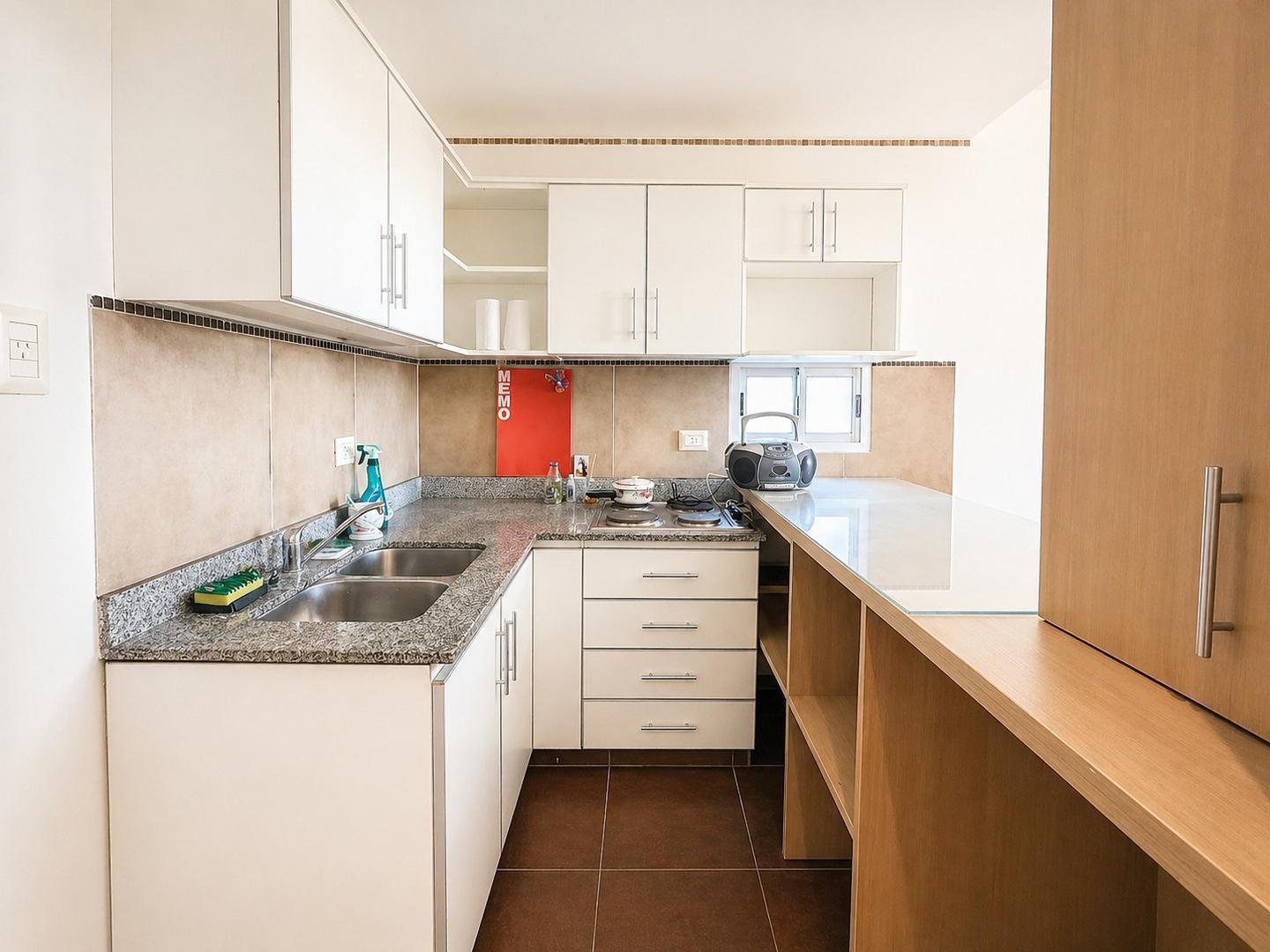 Foto de Departamento monoambiente con balcón, imagen 1