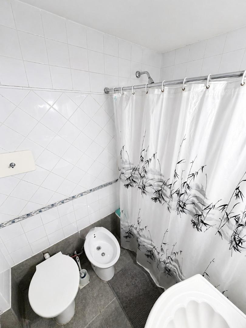 Foto de TRIPLEX EN COGHLAN CON PATIO, TERRAZA Y COCHERA CUBIERTA, imagen 1
