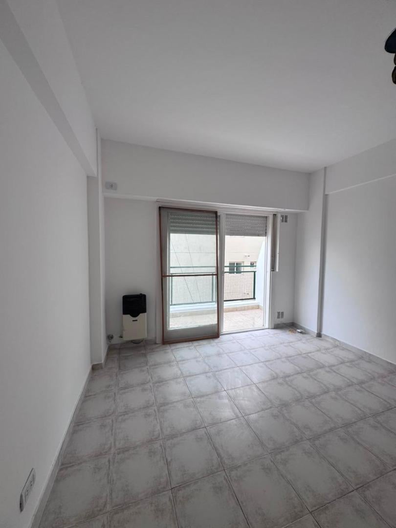 Foto de MONOAMBIENTE CON BALCÓN – A PROFESIONAL – BARRIO NORTE, imagen 1