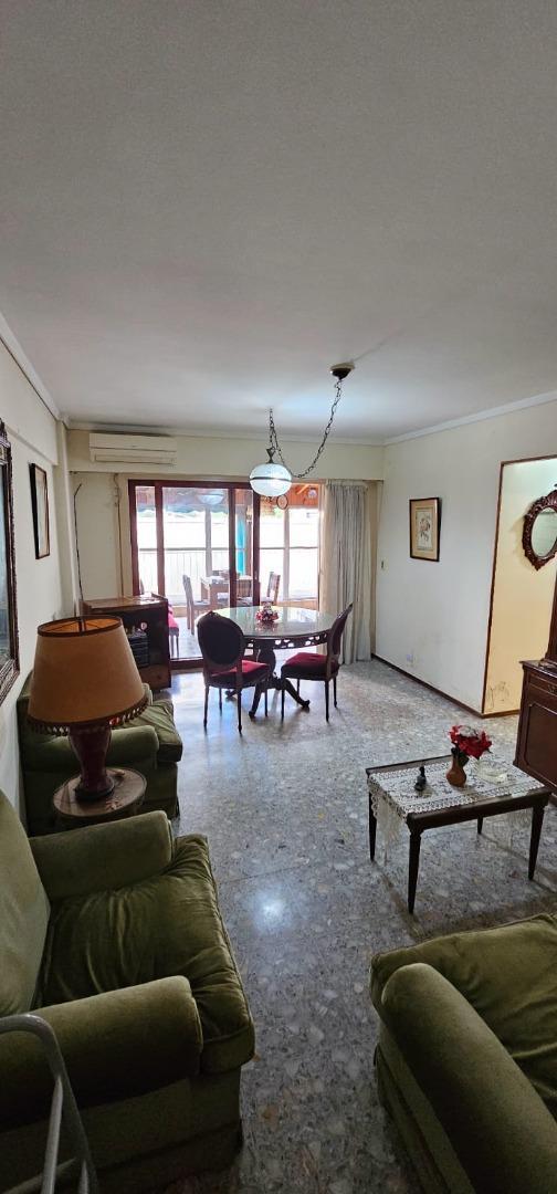 Foto de DEPARTAMENTO 4 AMBIENTES CON QUINCHO, PATIO Y JARDIN, imagen 4