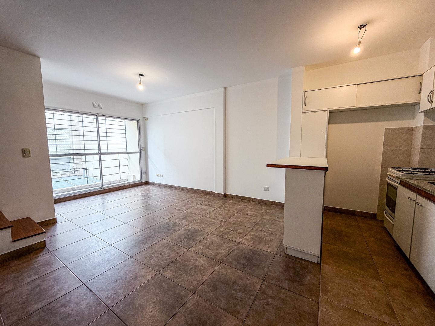 Foto de DEPARTAMENTO EN DUPLEX DE 2 AMBIENTES, imagen 5