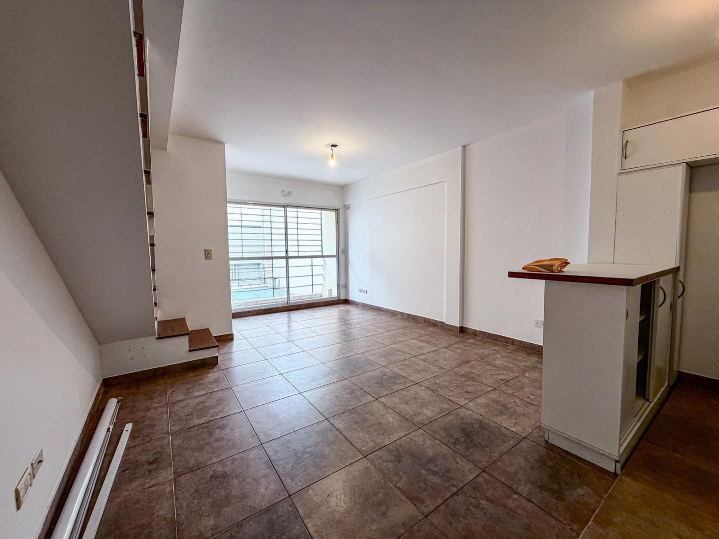 Foto de DEPARTAMENTO EN DUPLEX DE 2 AMBIENTES, imagen 3