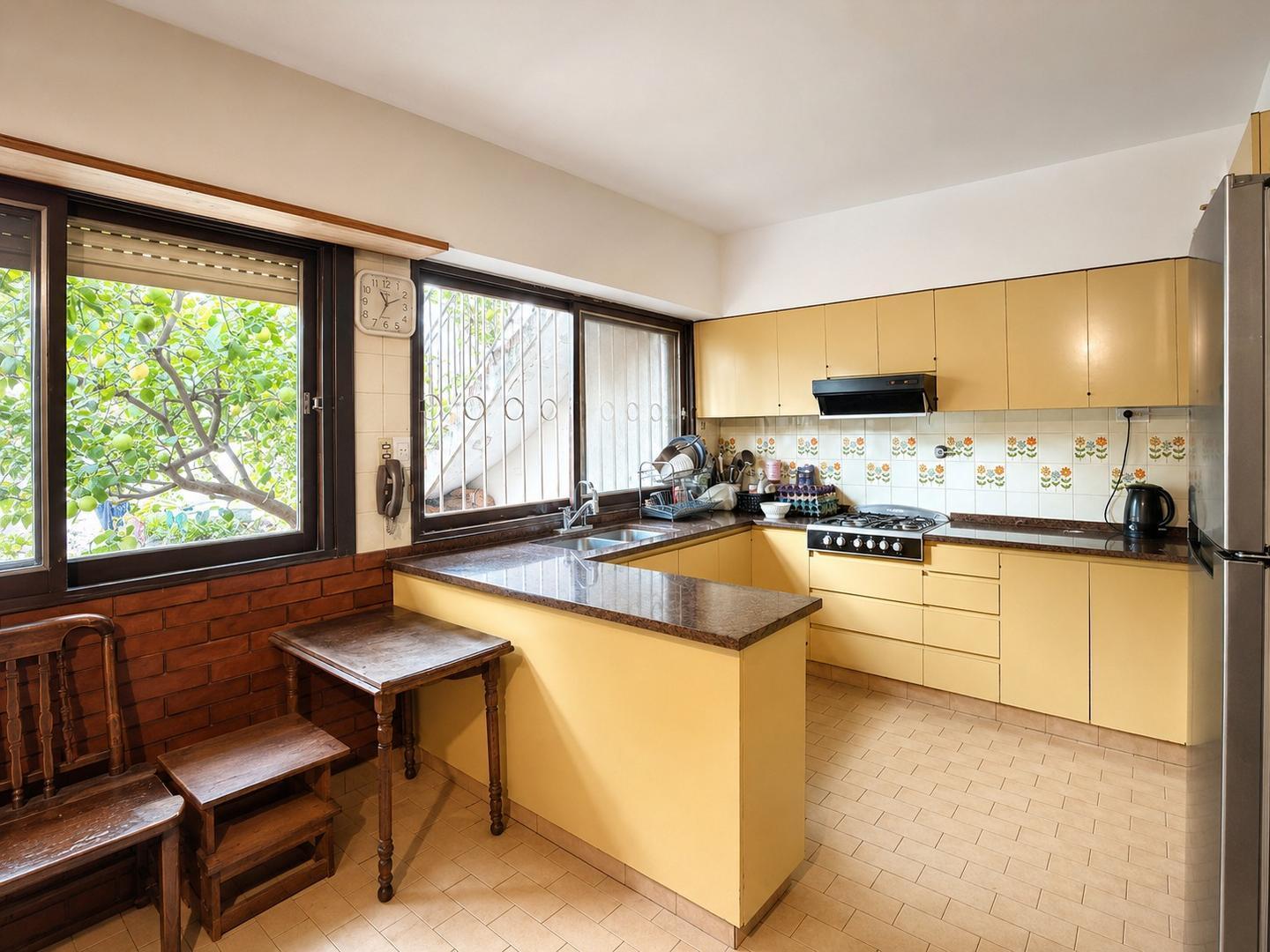 Foto de CASA DE 4 AMBIENTES CON DEPENDENCIA, PATIO Y TERRAZA., imagen 5