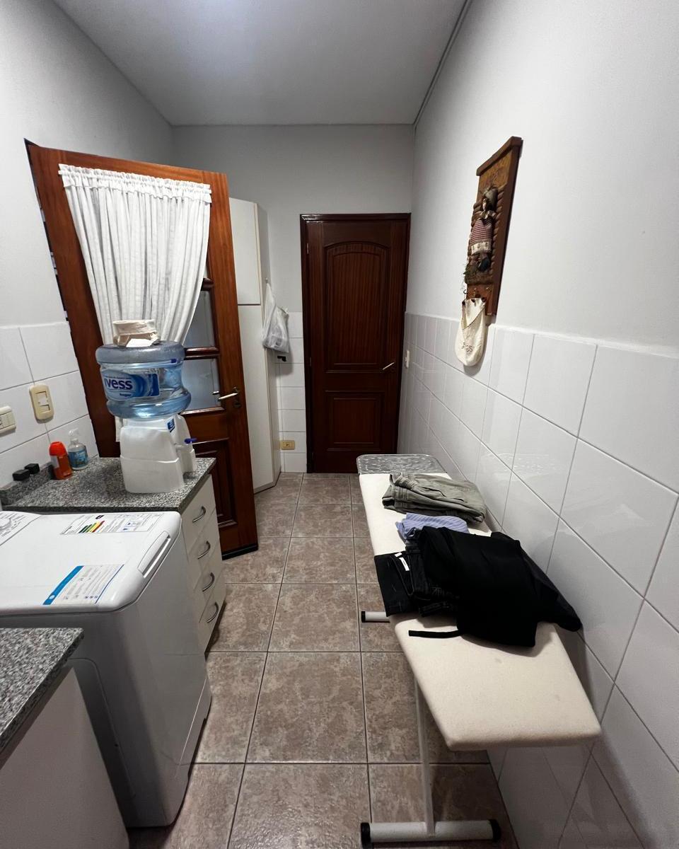 Chalet 4 Ambientes y Cochera - Valentin Alsina 4