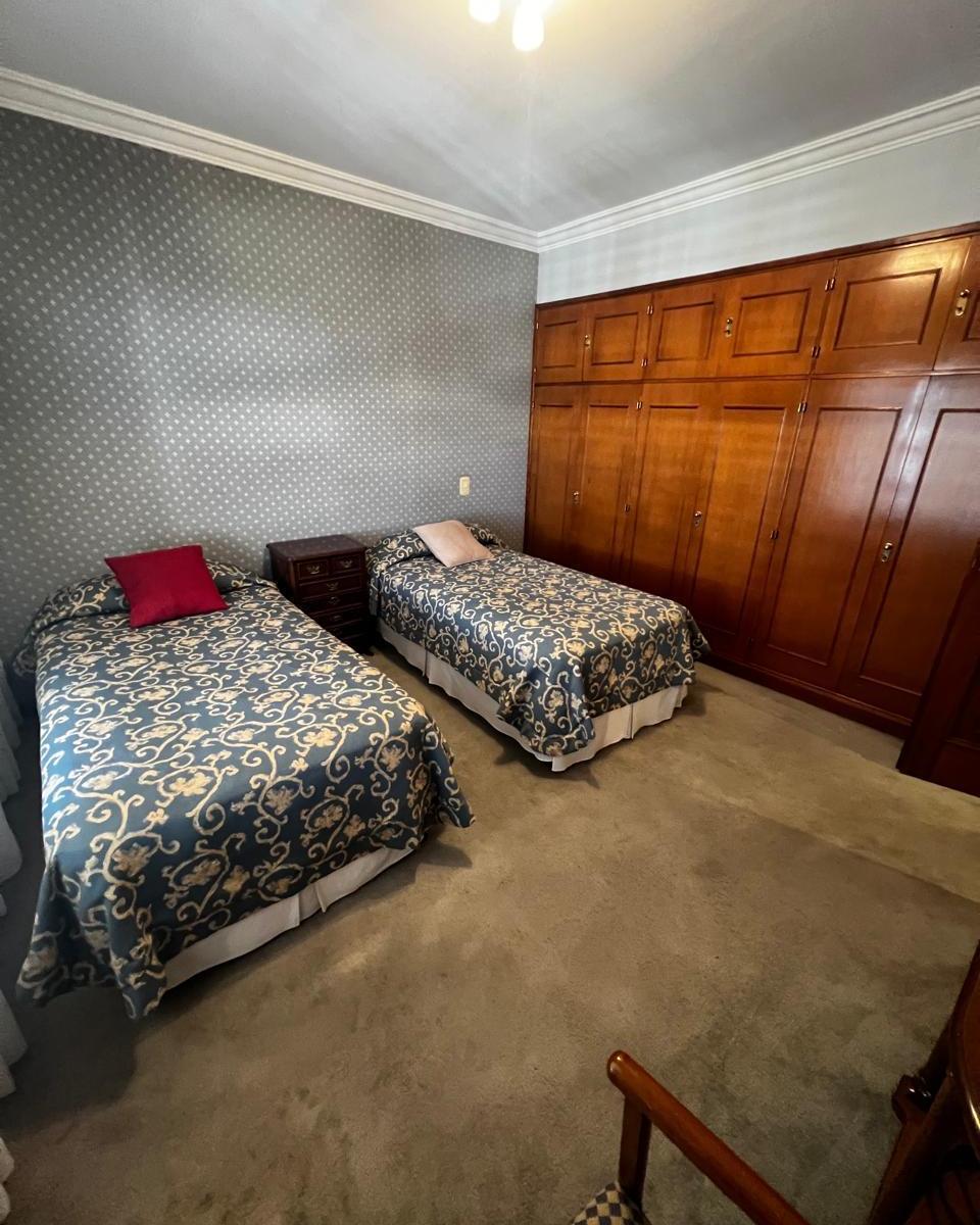 Chalet 4 Ambientes y Cochera - Valentin Alsina 2