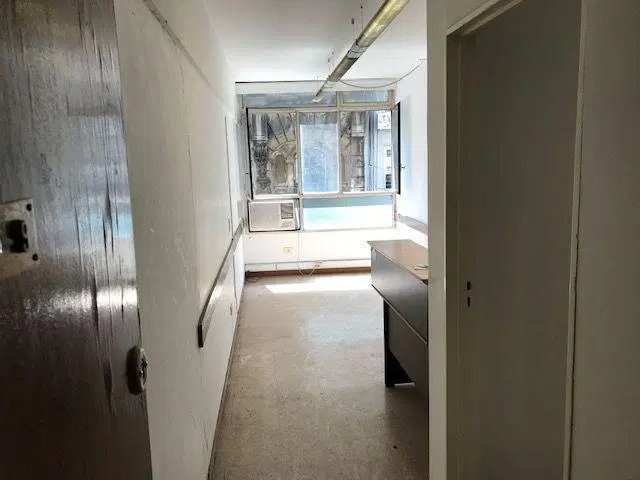 OFICINAS EN VENTA - LAVALLE Y PARANA 2