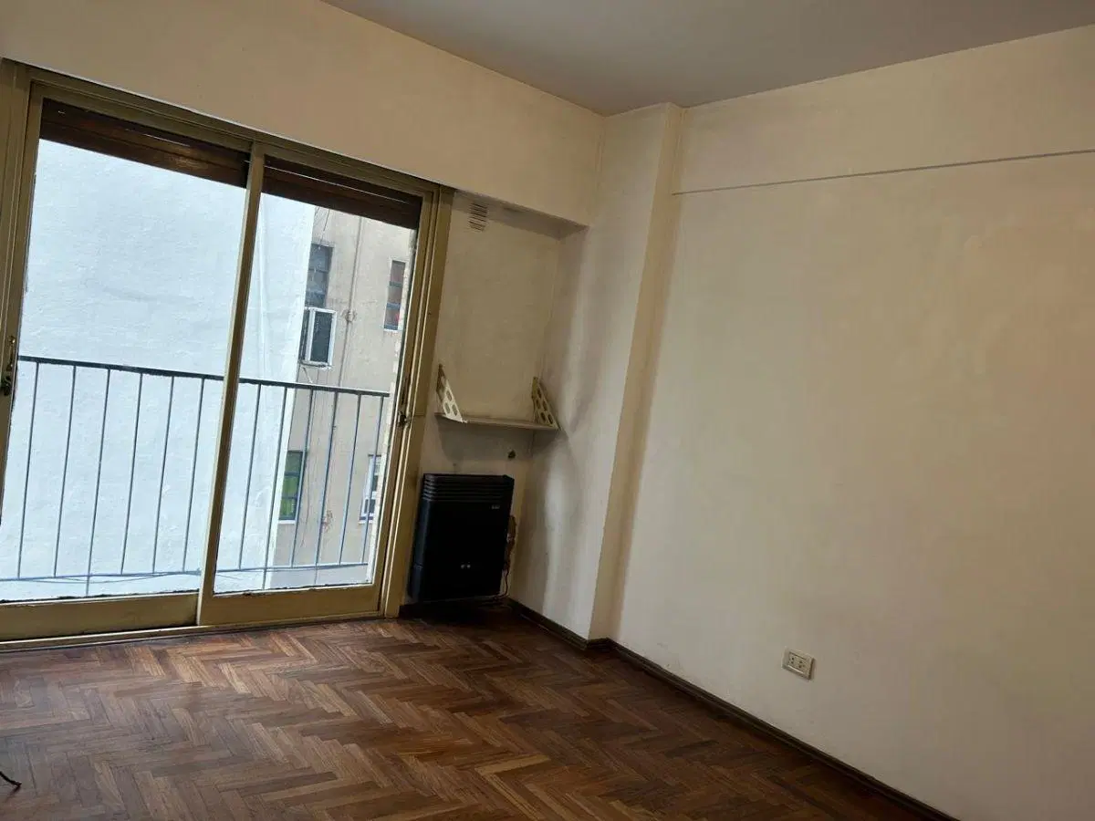 BELGRANO 2 AMBIENTES C. DE LA PAZ E/ECHEVERRIA/SUCRE $ 500.000 4