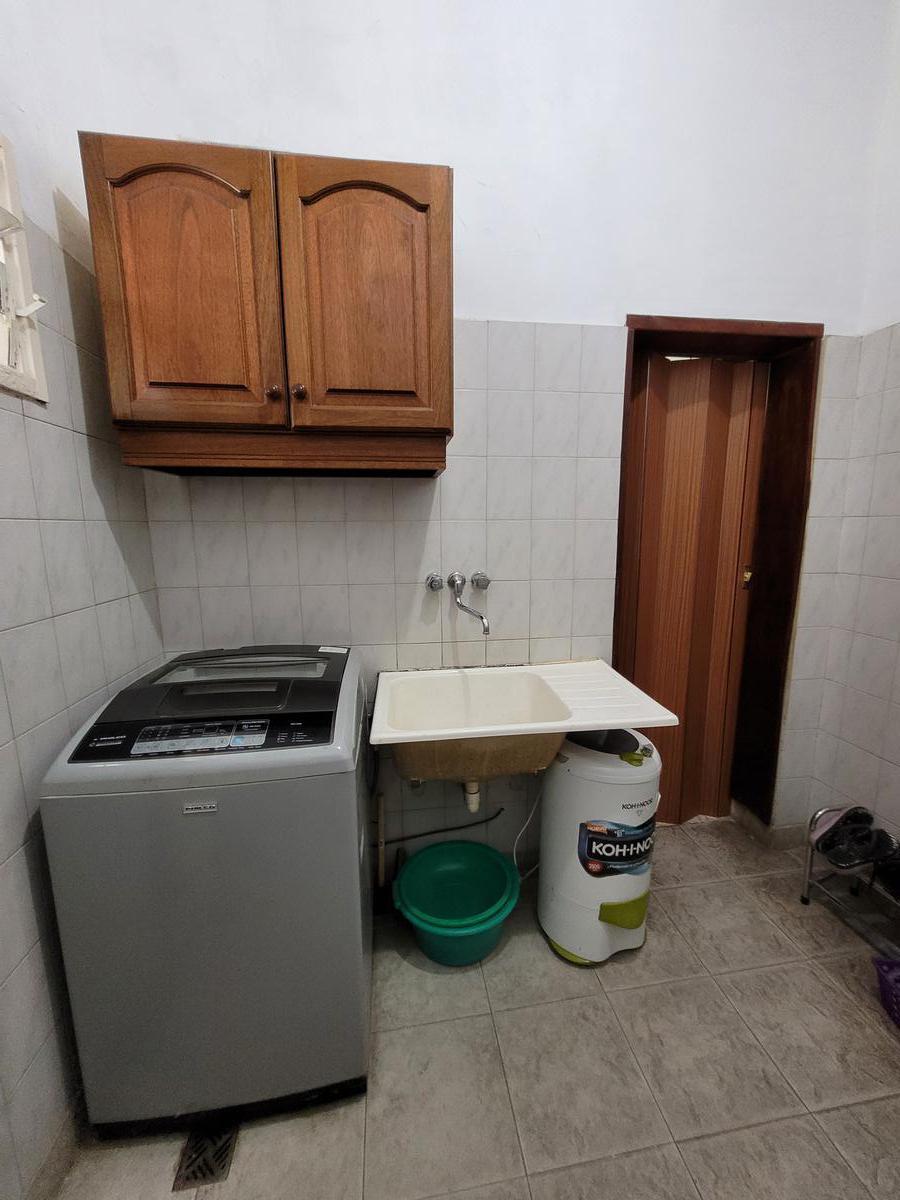 Casa 5 Ambientes en Moron Sur 2