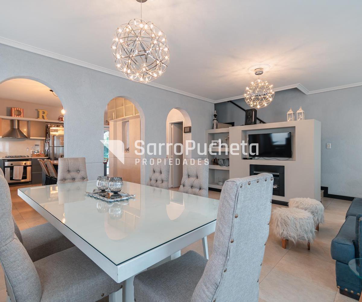 Venta casa 4 amb con patio, piscina y cochera en Ramos Mejia.