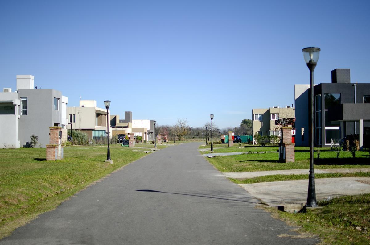 Venta lote barrio cerrado Prados del Oeste 2, Lote 225 (i)