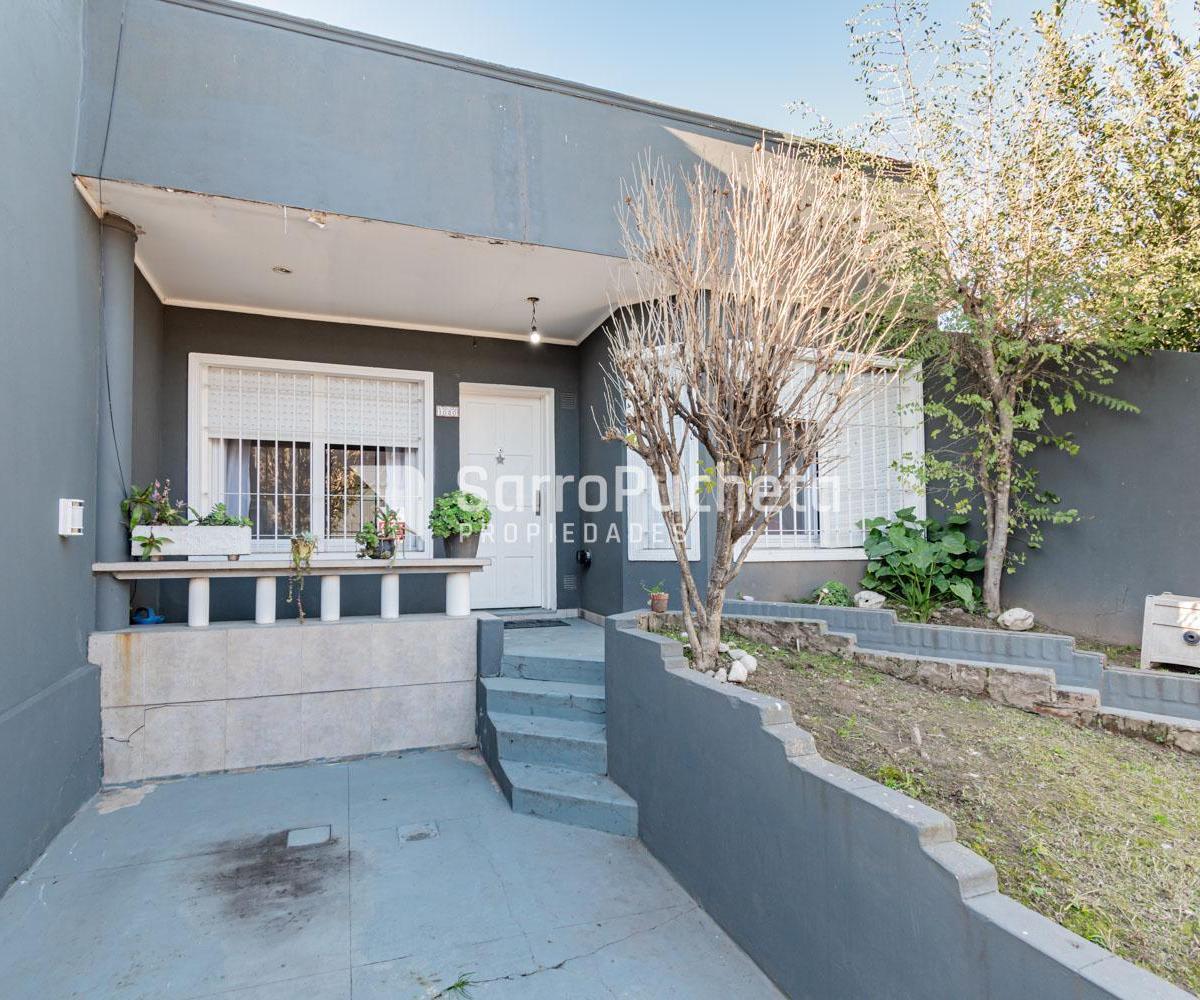 Venta ph 4 amb con gran parque en Palomar.