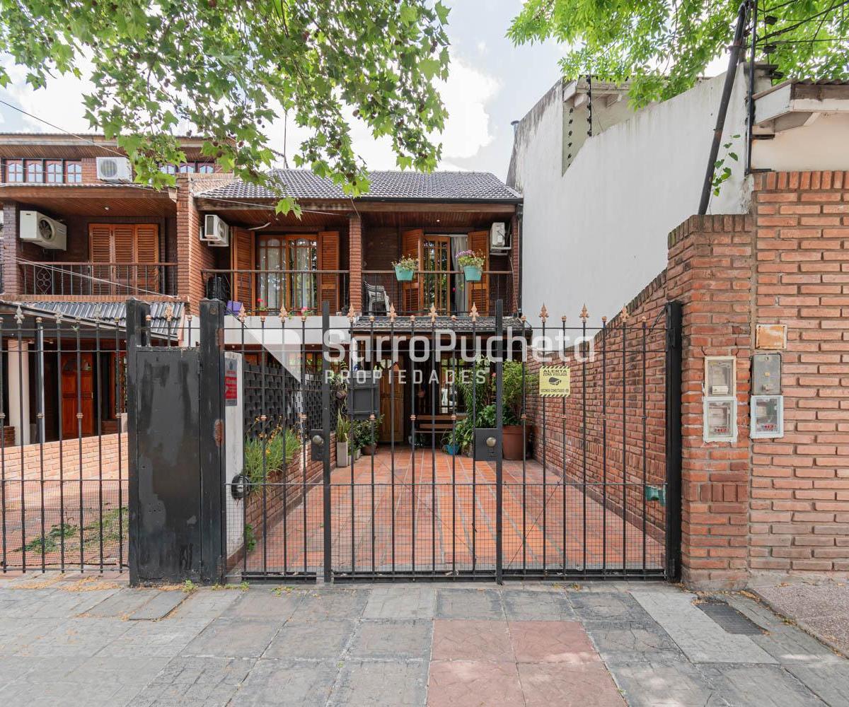 Venta Dúplex 3 Ambientes con Cochera y Patio en Haedo. 2