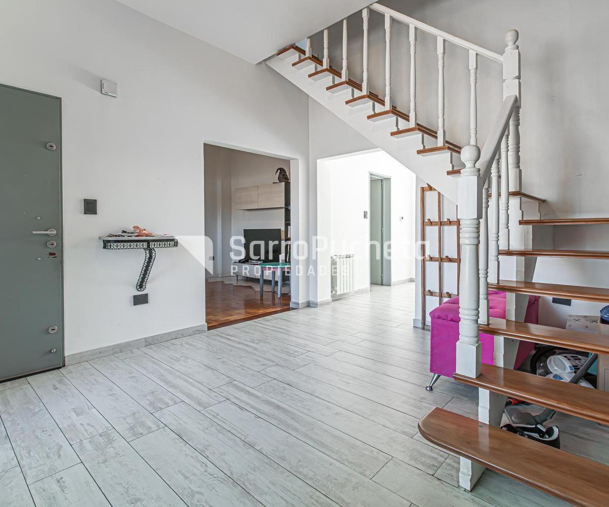 Venta Casa 5 Ambientes con Piscina y Cochera en Haedo. 4